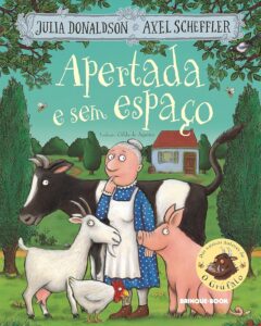 APERTADA E SEM ESPAÇO